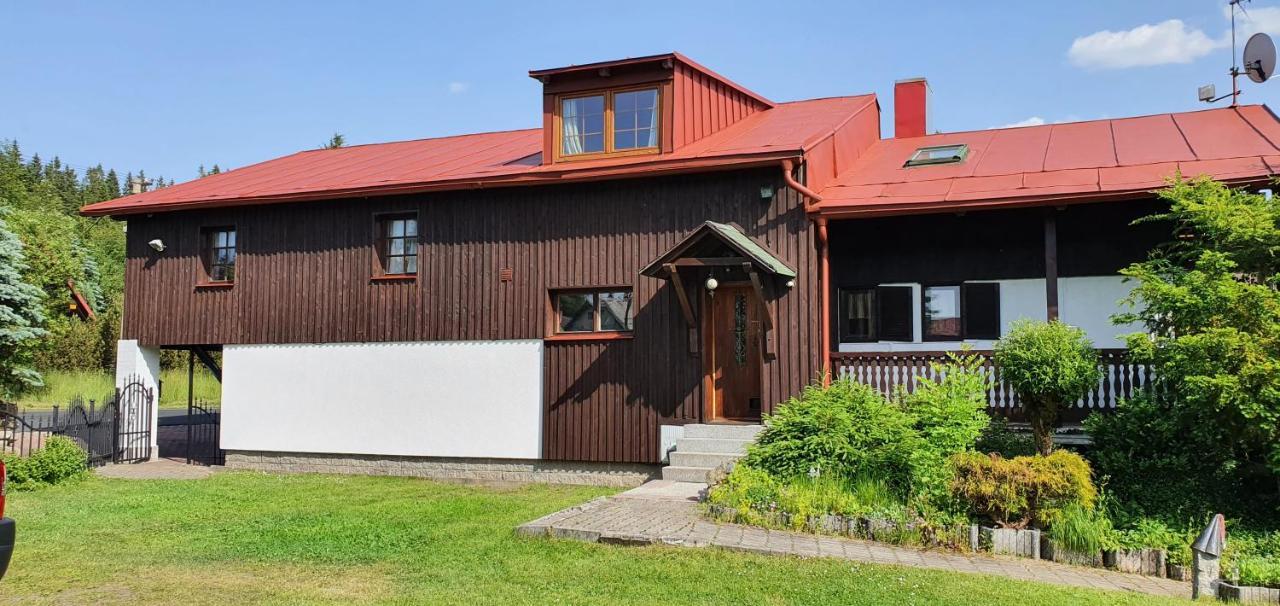 Penzion U Dvou Panu Pernink Exterior photo